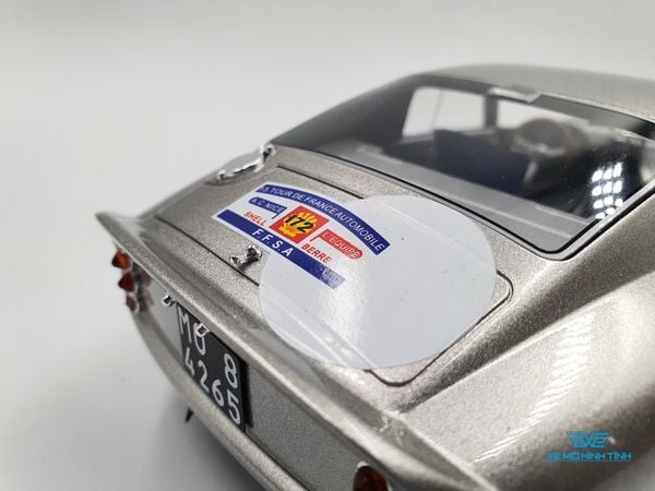 Xe Mô Hình Ferrari 250 GTO #172 1:18 GTSpirit (Bạc)