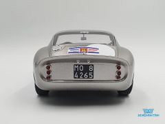 Xe Mô Hình Ferrari 250 GTO #172 1:18 GTSpirit (Bạc)