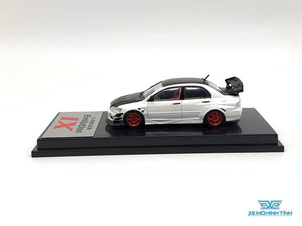 Xe Mô Hình Mitsubishi Lancer Evolution 1:64 CM Model ( Trắng Mui Đen )