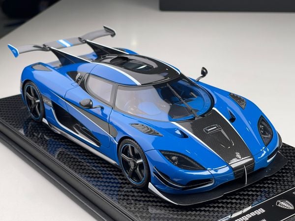 Xe mô hình Koenigsegg Agera RSN 1:18 FrontiArt ( Josh Bule )