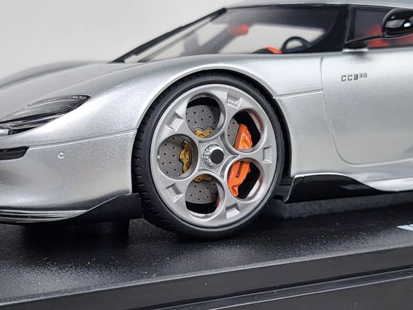 Xe Mô Hình Koenigsegg CC850 1:18 ( Moon Silver)