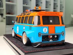 Xe Mô Hình VW Van Widebody Gulf-Porsche 1:18 Robert Design ( Xanh Gulf )