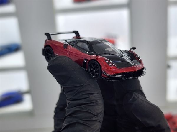 Xe Mô Hình Pagani Huayra BC 1:64 Tarmac Works ( Đỏ Đen )