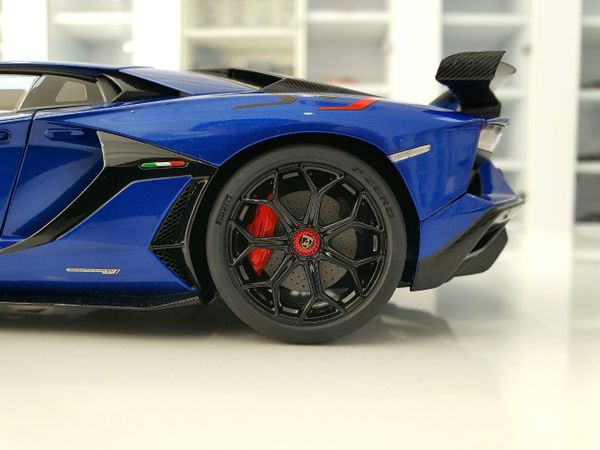 Xe Mô Hình Lamborghini Aventador SVJ 1:18 AUTOart ( Xanh Dương )