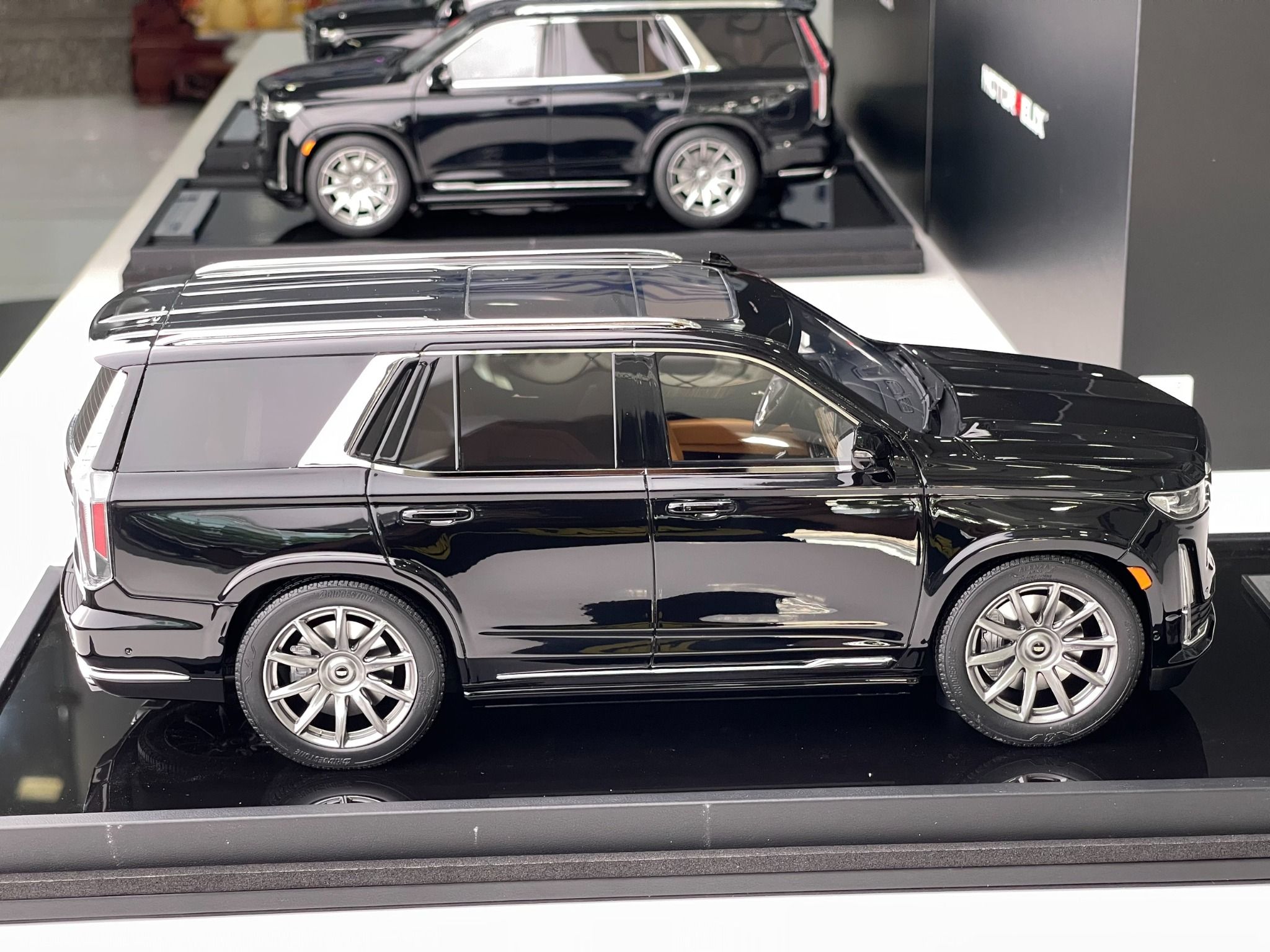 Giá xe Cadillac Escalade mới nhất  thông tin khuyến mại 82023
