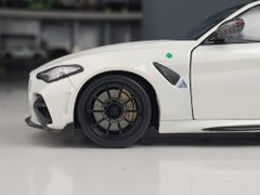 Xe mô hình Alfa Romeo Glulia Gta - Blanco Trofeo - 2022 1:18 Solido (Trắng)