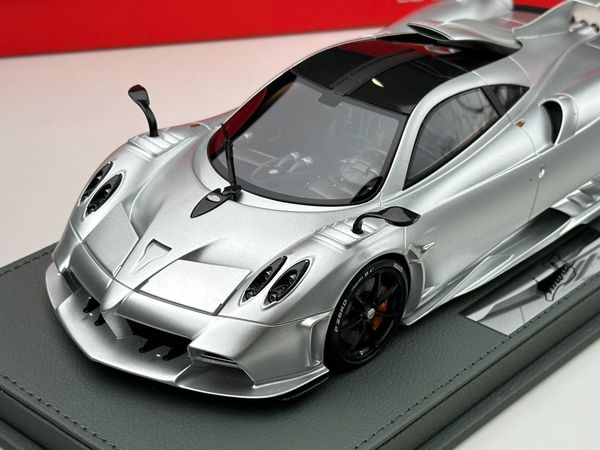 Xe Mô Hình Pagani Huayra  1:18 BBR Models ( Bạc )