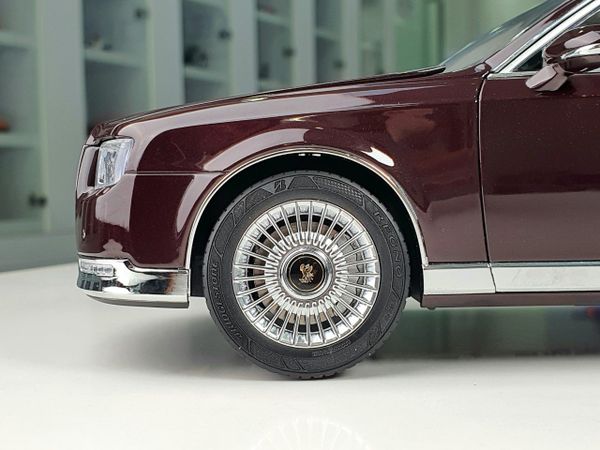 Xe mô hình Toyota Century 1:18 LCD (Brown)