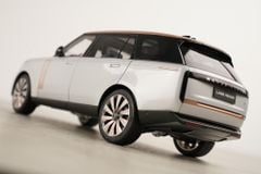 Xe Mô Hình Land Rover Range Rover SV Serenity 2022 1:18 LCD ( Silver )