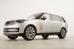 Xe Mô Hình Land Rover Range Rover SV Serenity 2022 1:18 LCD ( Silver )