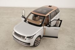Xe Mô Hình Land Rover Range Rover SV Serenity 2022 1:18 LCD ( Silver )