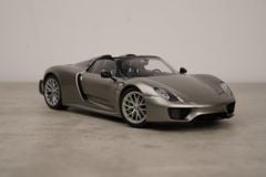 Xe Mô Hình Porsche 918 Spyder Weissach Package 1:18 AUTOart (Liquid Metal Silver)