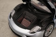 Xe Mô Hình Porsche 918 Spyder Weissach Package 1:18 AUTOart (Liquid Metal Chrome Blue)