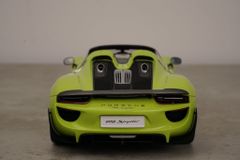 Xe Mô Hình Porsche 918 Spyder Weissach Package 1:18 AUTOart (Acid Green)