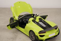 Xe Mô Hình Porsche 918 Spyder Weissach Package 1:18 AUTOart (Acid Green)