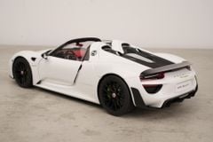 Xe Mô Hình Porsche 918 Spyder Weissach Package 1:18 AUTOart (White/Red Interior)