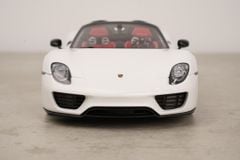Xe Mô Hình Porsche 918 Spyder Weissach Package 1:18 AUTOart (White/Red Interior)