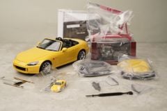 Xe Mô Hình Honda S2000(AP2) 1:18 Motor Helix (Indy Yellow Pearl)