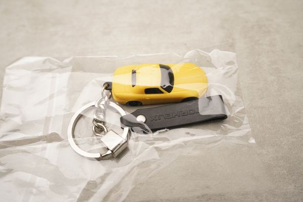 Xe Mô Hình Honda S2000(AP2) 1:18 Motor Helix (Indy Yellow Pearl)