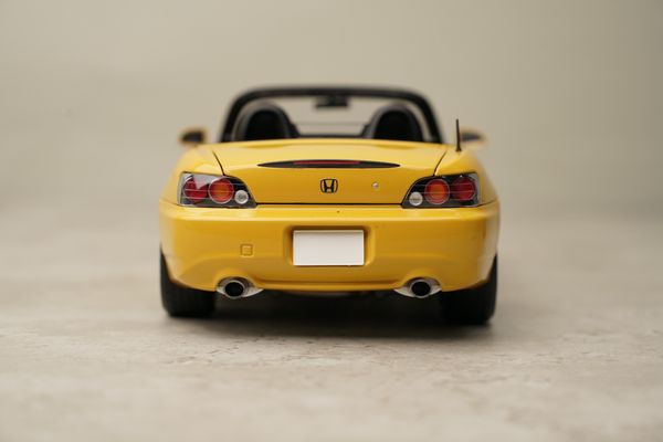 Xe Mô Hình Honda S2000(AP2) 1:18 Motor Helix (Indy Yellow Pearl)