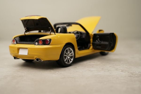 Xe Mô Hình Honda S2000(AP2) 1:18 Motor Helix (Indy Yellow Pearl)