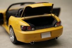 Xe Mô Hình Honda S2000(AP2) 1:18 Motor Helix (Indy Yellow Pearl)