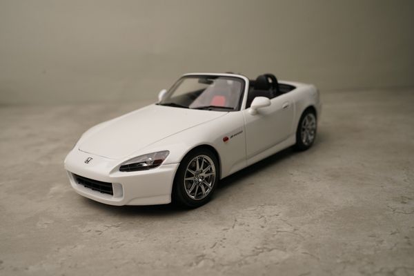 Xe Mô Hình Honda S2000(AP2) 1:18 Motor Helix (Grand Prix White)
