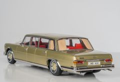 Xe Mô Hình Mercedes-Benz Pullman MB 600 1:18 Kengfai (Gold Nội Thất Đỏ)