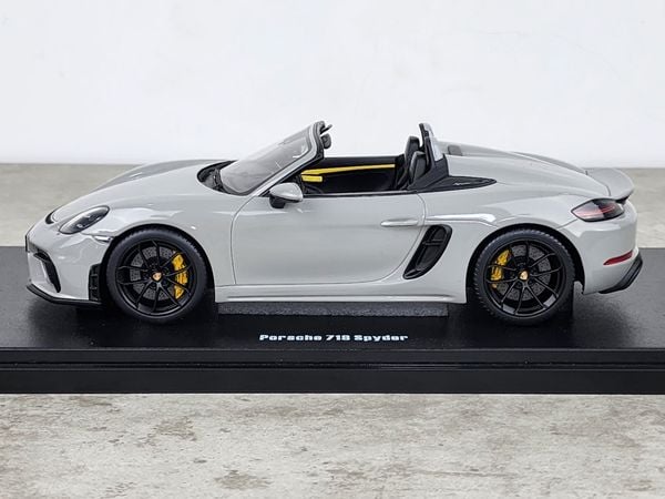 Xe Mô Hình Porsche Spyder 