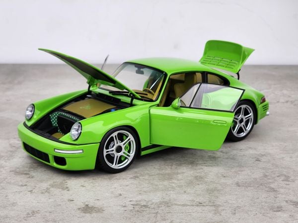 Xe Mô Hình RUF SCR 2018 1:18 Almost Real (Xanh Lá)