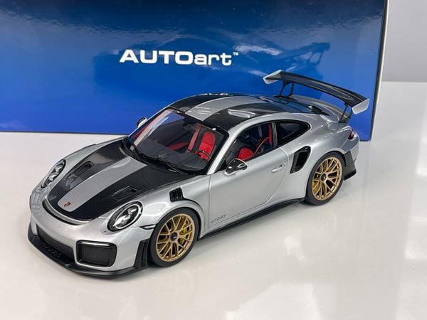 Xe Mô Hình Porsche 911 (911.2) GT2 RS Weissach 1:18 AUTOart ( Bạc )