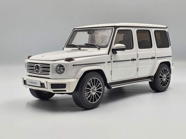 Xe Mô Hình Mercedes-Benz G-Class 2018 Limited Edition 400pcs 1:18 Minichamps ( Trắng )