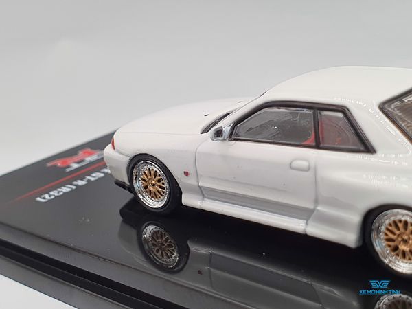 Xe Mô Hình Nissan Skyline GT-R (R32) 1:64 Inno Model ( Trắng )