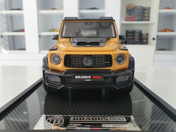 Xe Mô Hình Mercedes Benz Brabus 800 Limited 99 1:18 Motorhelix ( Yellow )