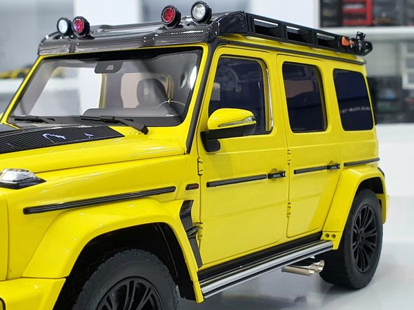 Xe Mô Hình Brabus G-Class With Adventure Package (Mercedes-AMG G63) - 2020 1:18 Almost Real (Vàng)