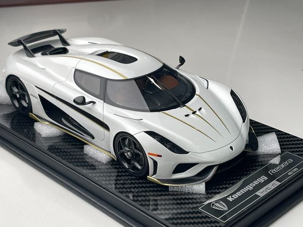 Xe Mô Hình Koenigsegg Regera 1:18 FrontiArt ( Trắng Viên Vàng ) ( 45- 46 - 47 )