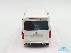 Xe Mô Hình Toyota Hiace Dynast 1:64 Error (Trắng)