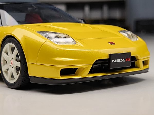 Xe Mô Hình Honda NSX-R (NA2) 1:18 Autoart (Indy Yellow Pearl)