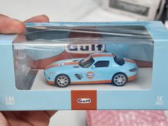 Xe Mô Hình Mercedes-Benz SLS 1:64 Time Micro (Gulf) + Fig