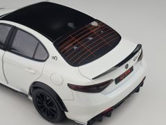 Xe mô hình Alfa Romeo Glulia Gta - Blanco Trofeo - 2022 1:18 Solido (Trắng)