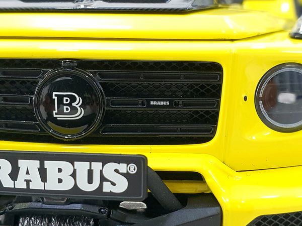 Xe Mô Hình Brabus G-Class With Adventure Package (Mercedes-AMG G63) - 2020 1:18 Almost Real (Vàng)