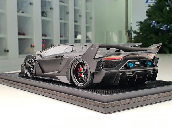 Xe mô hình tĩnh Lamborghini Aventador EVO 700GT 1:18 LBWK (Matt Black)