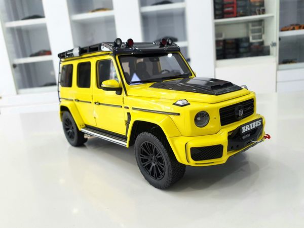 Xe Mô Hình Brabus G-Class With Adventure Package (Mercedes-AMG G63) - 2020 1:18 Almost Real (Vàng)