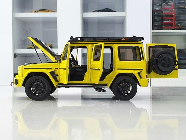 Xe Mô Hình Brabus G-Class With Adventure Package (Mercedes-AMG G63) - 2020 1:18 Almost Real (Vàng)