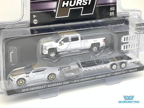 Xe Mô Hình Chevrolet Silverado 3500 - 2018 Chevrolet Camaro SS - Heavy Duty Trailer 1:64 ACME ( Trắng )