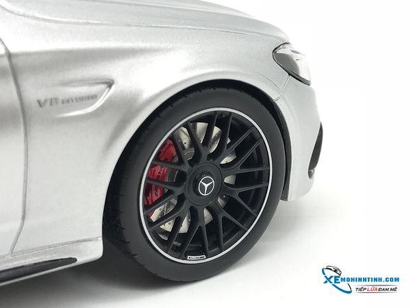 XE MÔ HÌNH MERCEDES BENZ C63S COUPE 1:18 GTSPIRIT (BẠC)