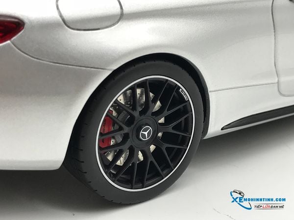 XE MÔ HÌNH MERCEDES BENZ C63S COUPE 1:18 GTSPIRIT (BẠC)