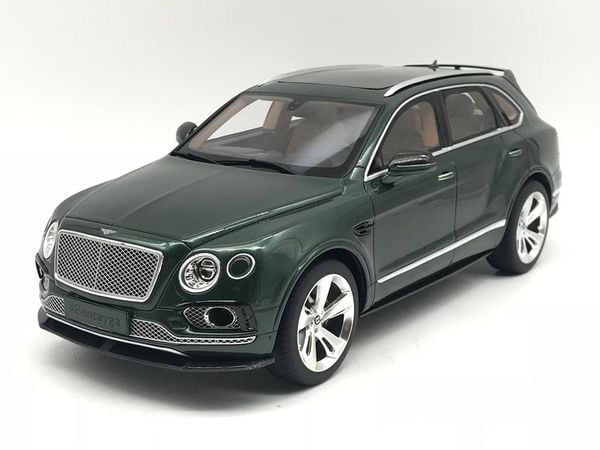 GTSPIRIT Bentley Bentayga Sport Package 1:18 (XANH)