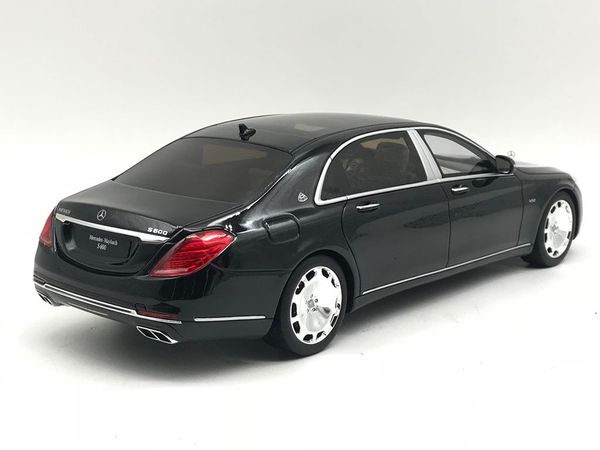 GT162 MH GTSPIRIT 1:18 MERCEDES MAYBACH S600 (ĐEN)