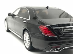 Xe Mô Hình Mercedes-AMG S 65 Phase 2 1:18 GTSpirit ( Đen )